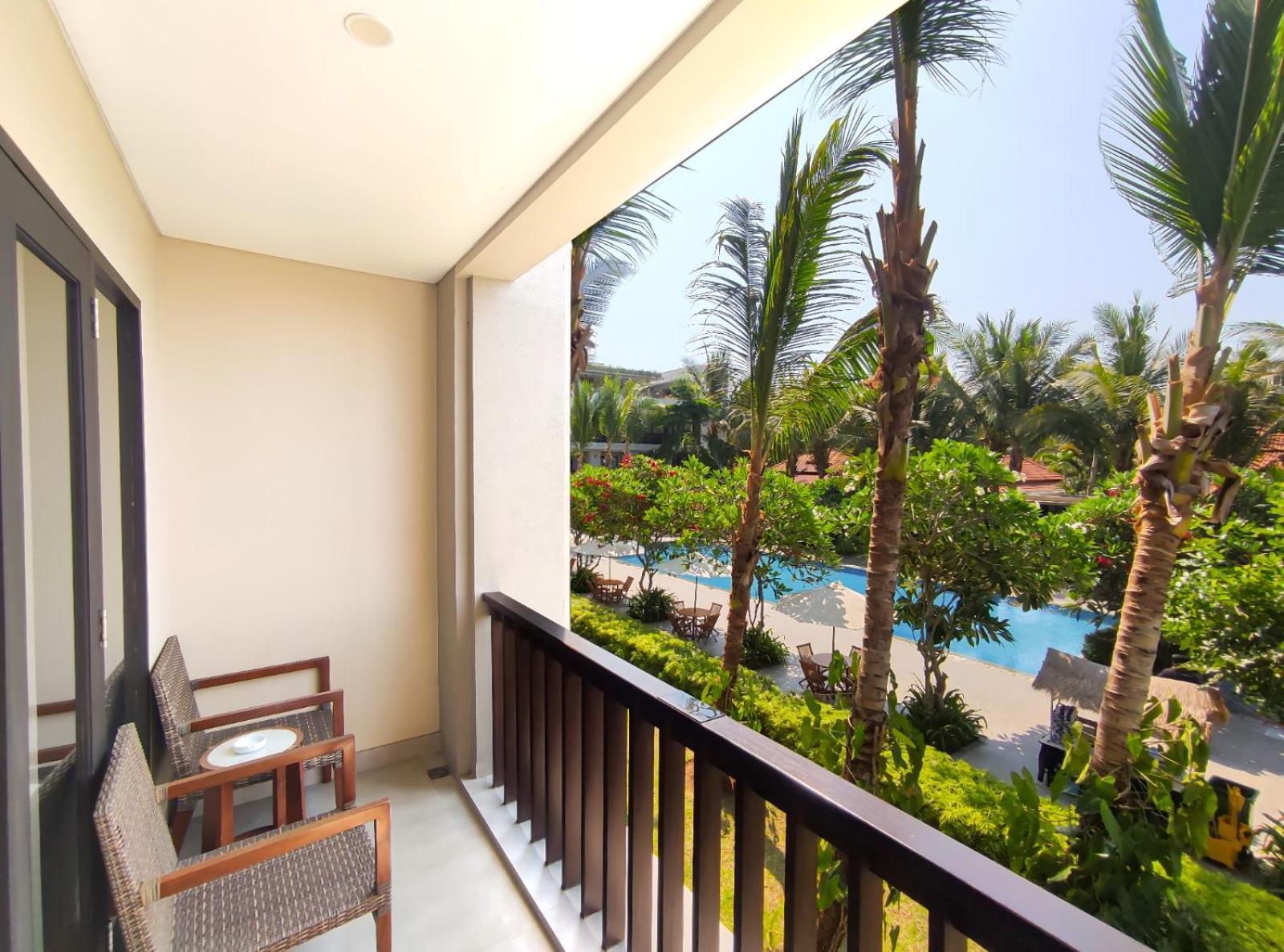 El Hotel Banyuwangi Бануванги Екстериор снимка