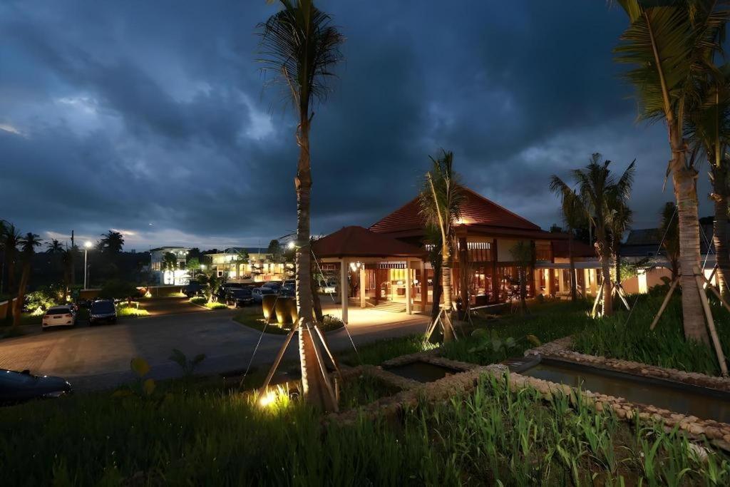 El Hotel Banyuwangi Бануванги Екстериор снимка