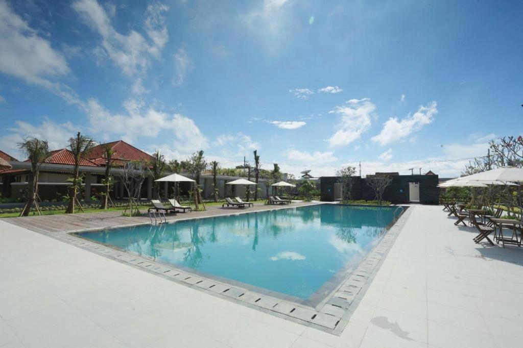 El Hotel Banyuwangi Бануванги Екстериор снимка