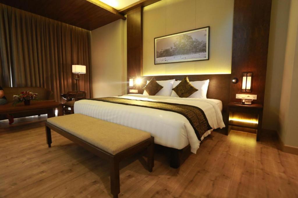 El Hotel Banyuwangi Бануванги Екстериор снимка