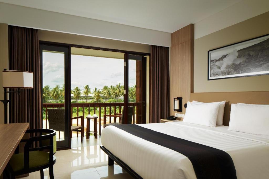 El Hotel Banyuwangi Бануванги Екстериор снимка