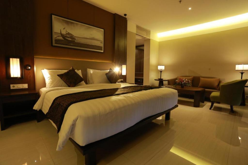 El Hotel Banyuwangi Бануванги Екстериор снимка